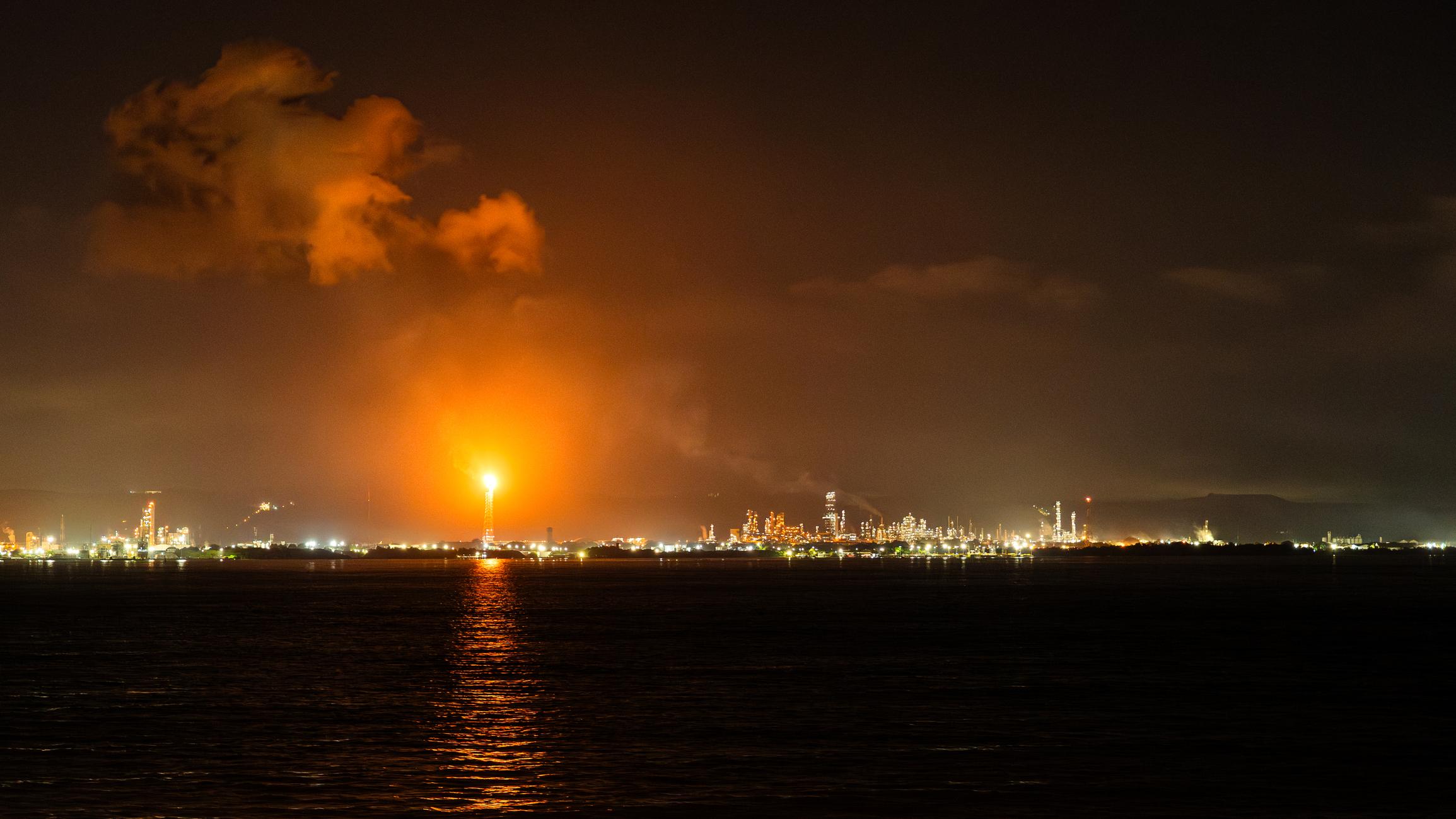 Global oil crisis due to Middle East conflict affecting fuel supply